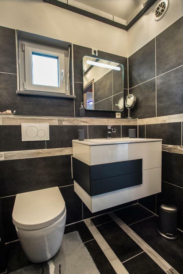 Bodensee-Fewo Modernes & Top-Ausgestattetes Appartement Incl Netflix, Fahrradgarage 울딘겐물호펜 외부 사진