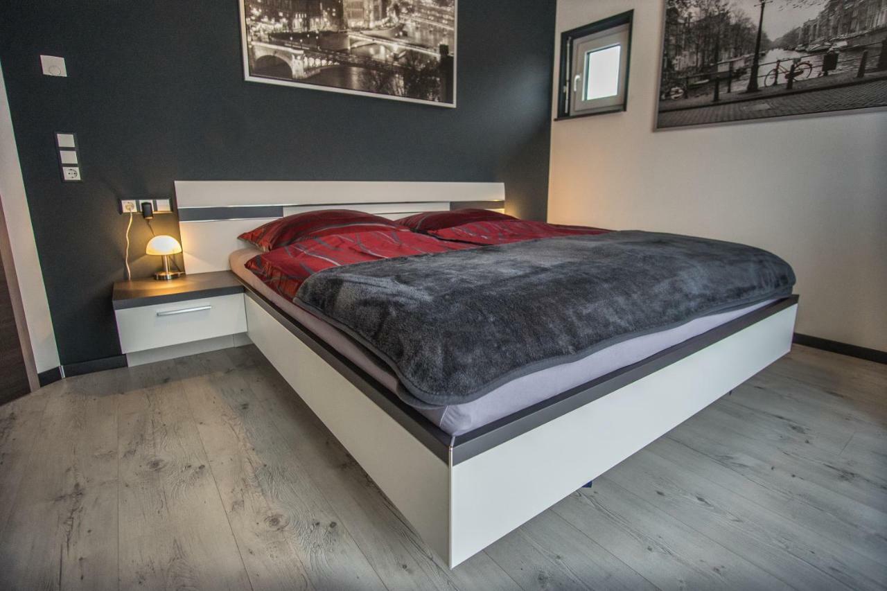 Bodensee-Fewo Modernes & Top-Ausgestattetes Appartement Incl Netflix, Fahrradgarage 울딘겐물호펜 외부 사진